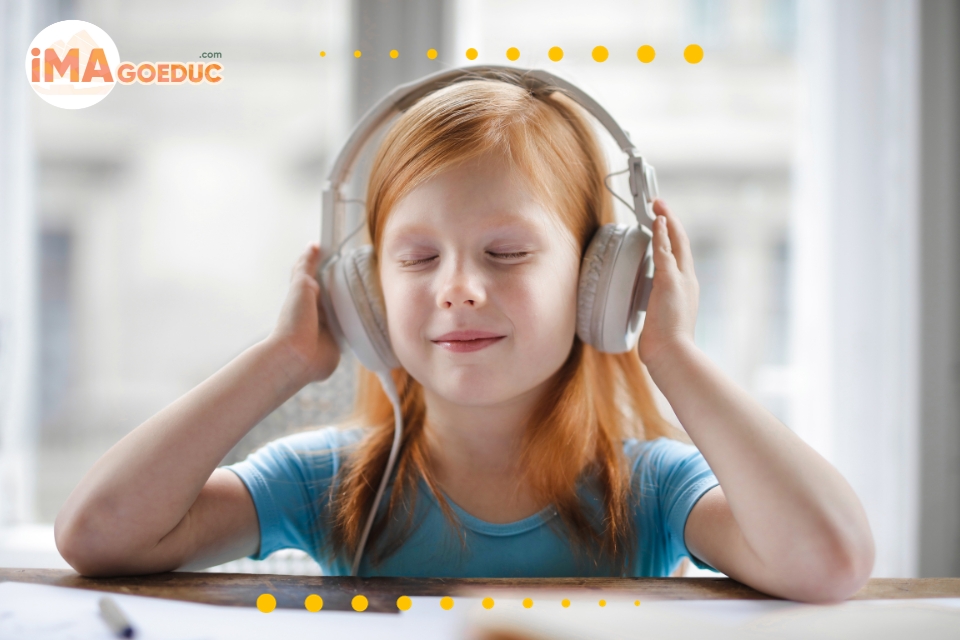 Cải thiện kỹ năng nghe hiệu quả với cách nghe thụ động